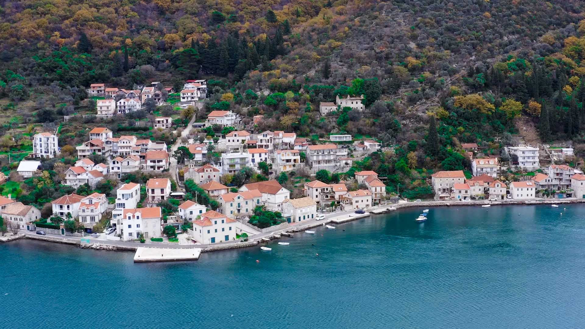 Tivat, Montenegro 85320, 2 Bedrooms Bedrooms, ,3 BathroomsBathrooms,House,For Sale,1807